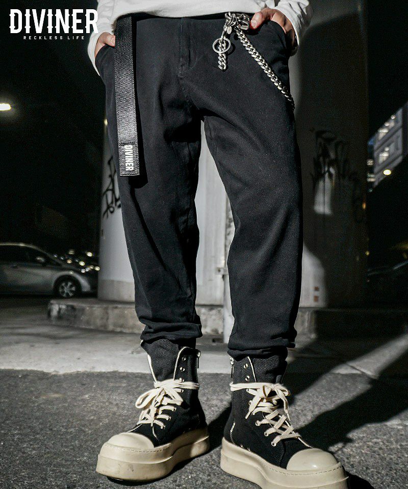 Tapered Chino Pants（ブラック）ボトムス