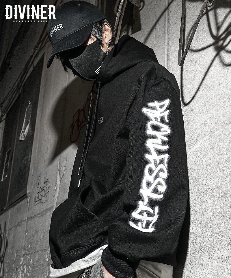 Triple Pattern Logo Hoodie(ブラック)