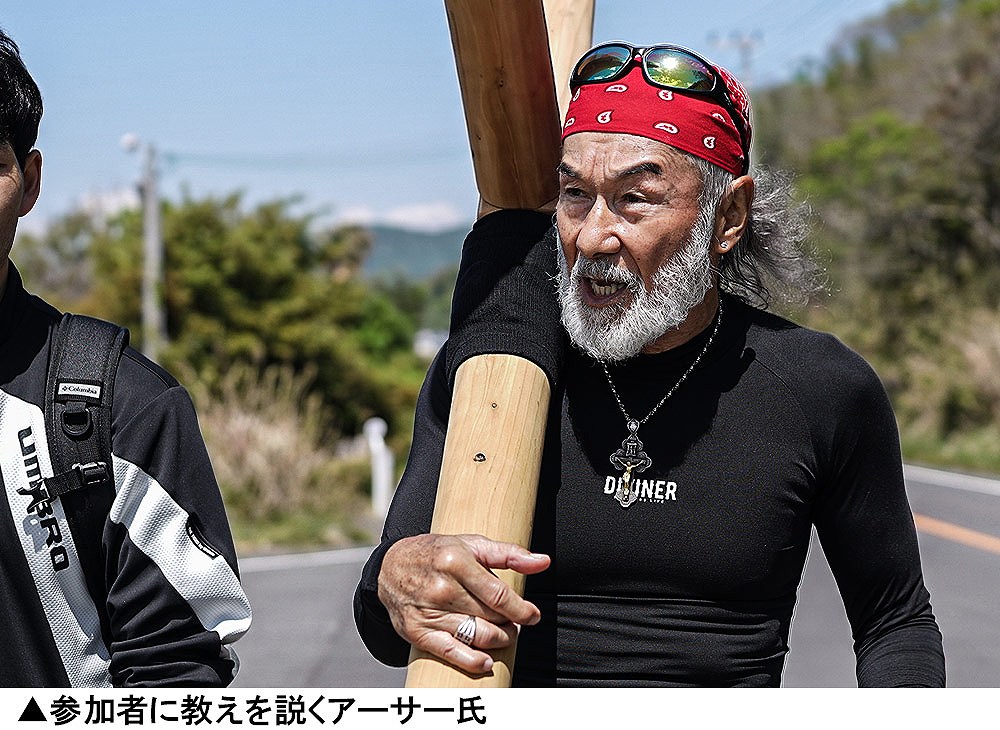 参加者に教えを説くアーサー・ホーランド氏