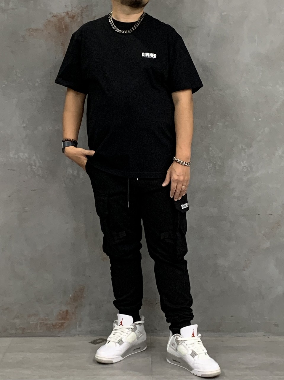 夏のオールブラックスタイル