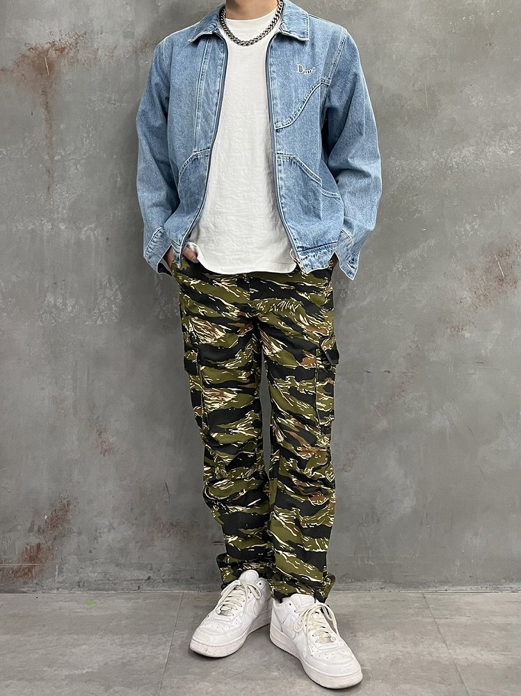 アースカラーで爽やか春ストリート