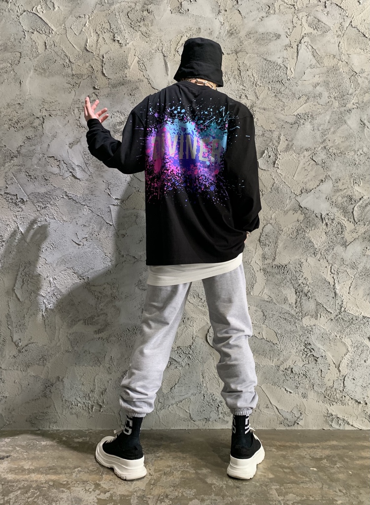 1-2.デザインロンT×スウェパンで鉄板ストリート