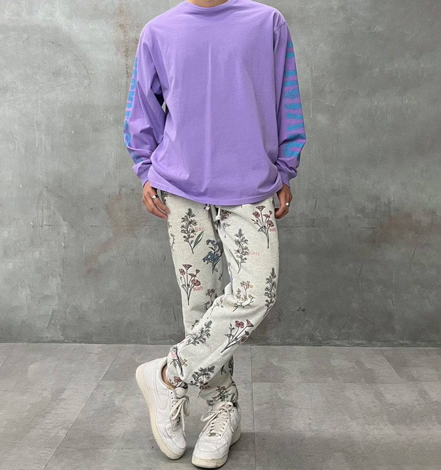 1-15.カラーロンT×花柄で女性ウケ抜群！