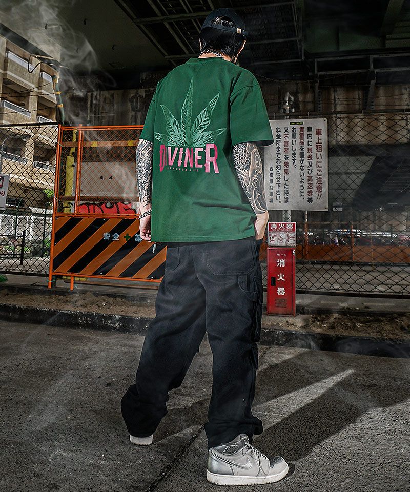 渋さとストリート感を兼ね備えたクールなスタイル