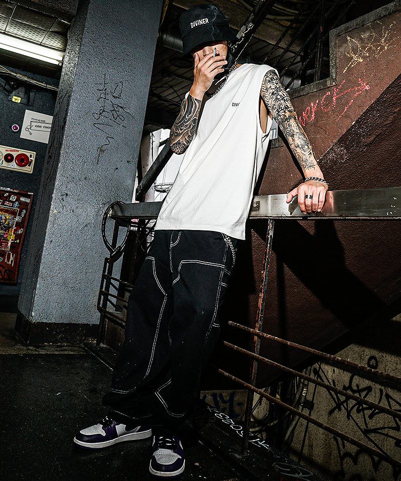 抜け感とラフさが絶妙な、大人のワイドデニムストリート