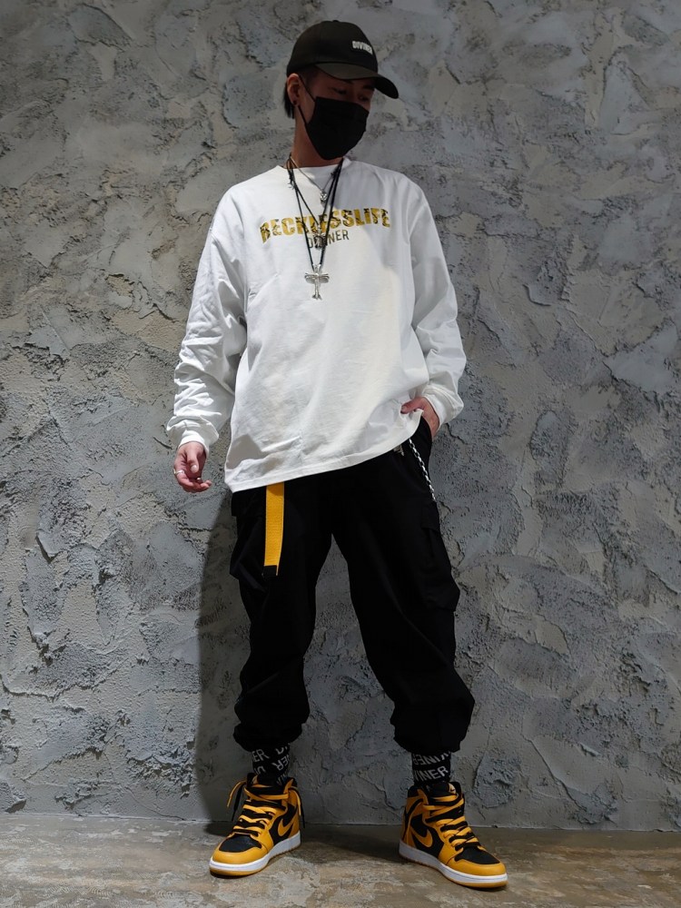 スッキリシルエットコーデ