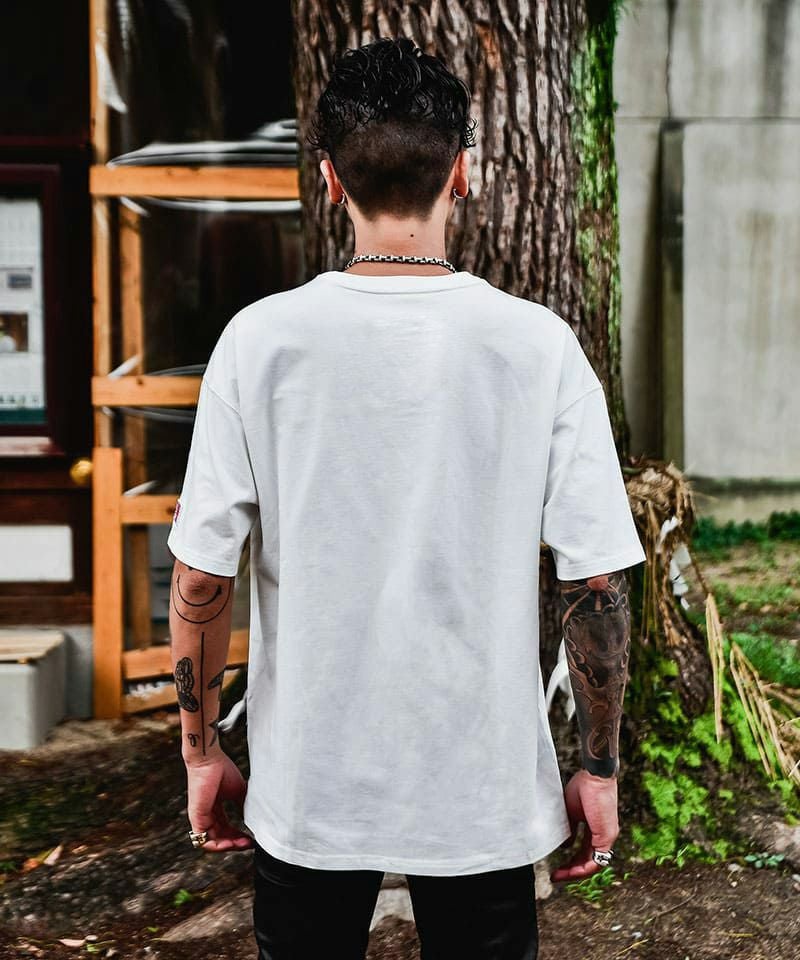 DIVINER JAPAN】餓者髑髏TEE Tシャツ