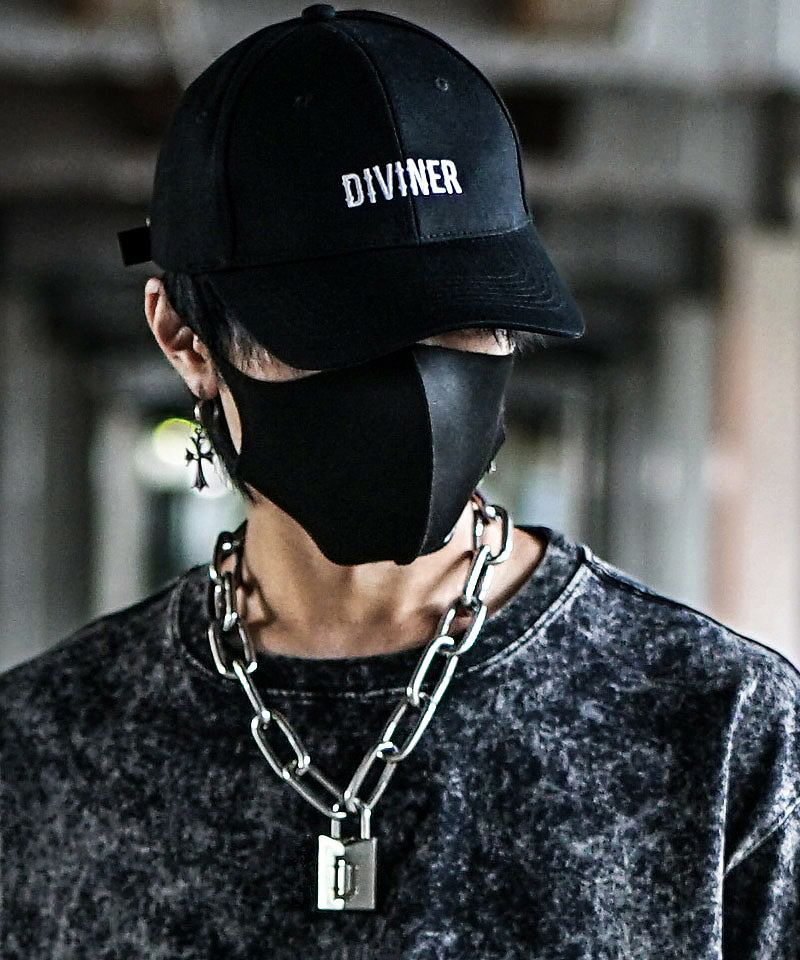 ベースボールキャップ