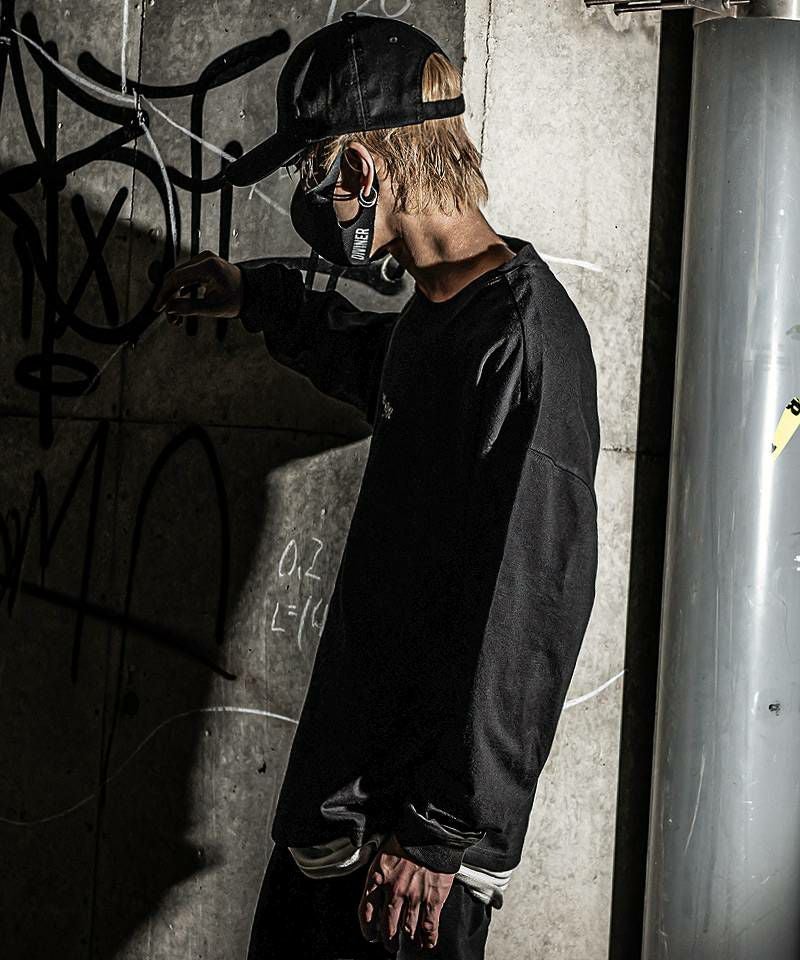 ブラックレターロンTEE トップス 長袖 ロンT Tシャツ DIVINER ディバイナー