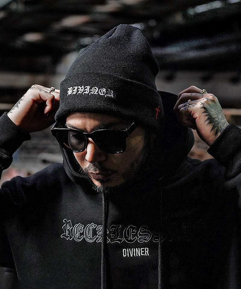 nitraid｜初期カラスロゴロングビーニーブラックレター刺繍黒ニット帽 エクストララージ XLARGE ニット帽 メンズ レディース 帽子 ビーニー
