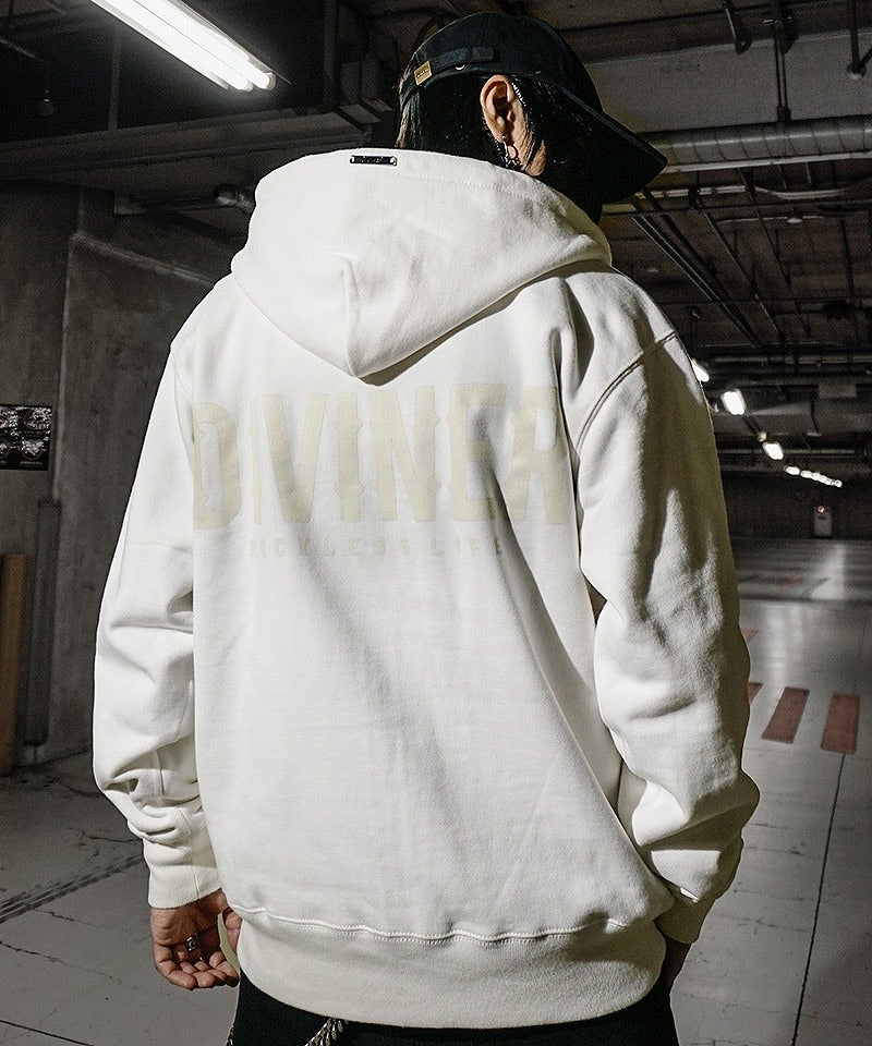 Standard Back Logo Zip Hoodie トップス｜【公式】DIVINER 