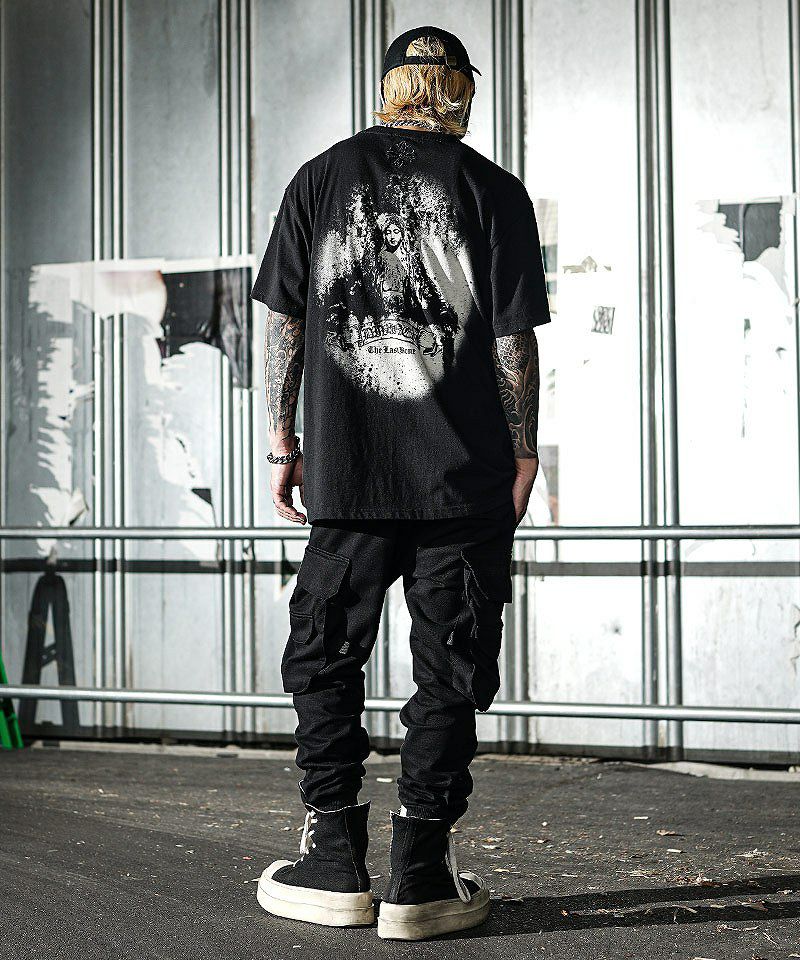 幻想的なマリア像×オーバーサイズ！芸術性を纏うHIPHOPコーデ