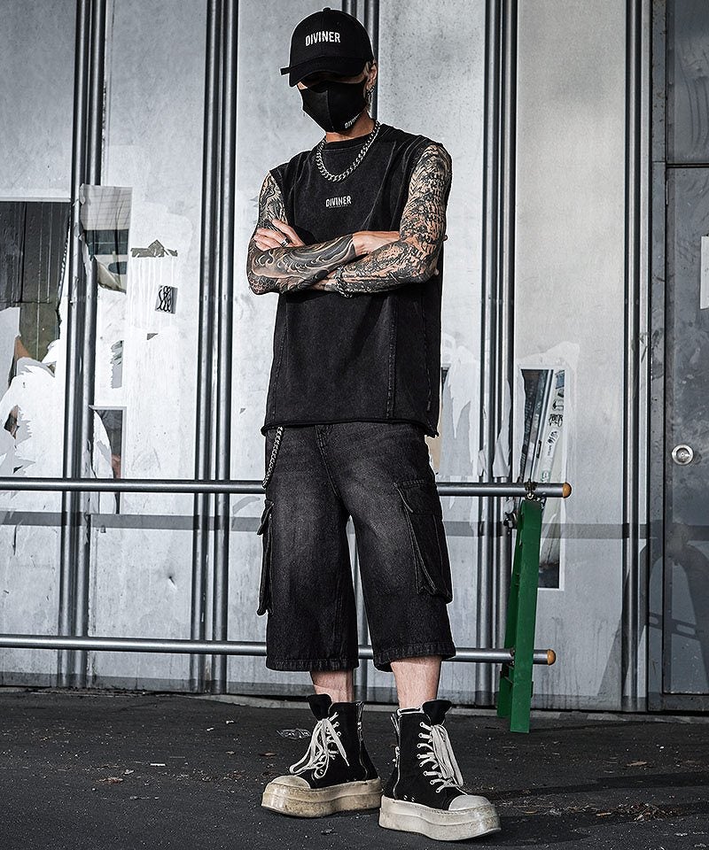 ハードなケミカル加工で紡ぐ、退廃的かつ重厚な夏の極太HIPHOPスタイル