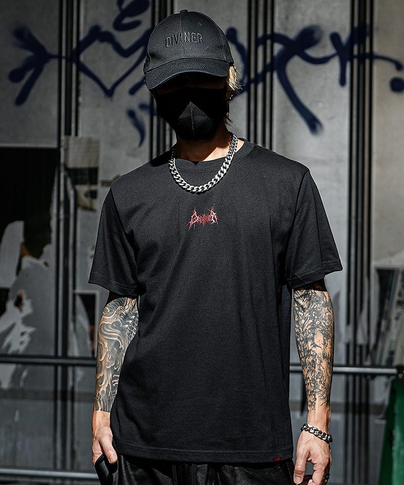 Death Incantation TEE(ブラック/レッド) トップス｜【公式】DIVINER