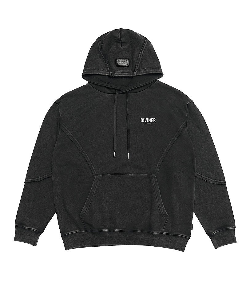 Dirty Switching Logo Hoodie。大胆な切り替えデザインが魅力的な黒ヴィンテージ調パーカー置き画。